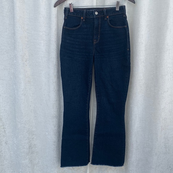 Abercrombie & Fitch Simone High Rise Ankle Flare Raw Hem Jeans - Picture 2 of 12
